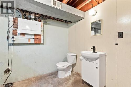 184 Murdock Avenue, Waterloo, ON - Indoor Photo Showing Bathroom