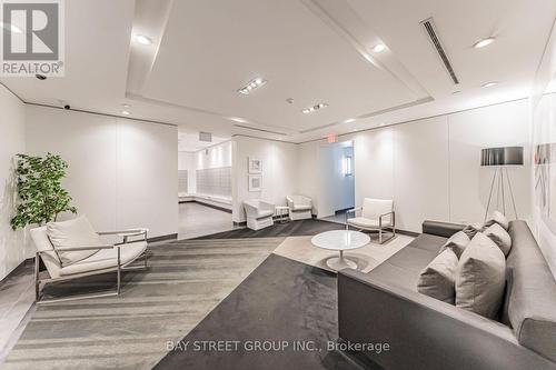 5403 - 8 The Esplanade, Toronto, ON - Indoor Photo Showing Other Room