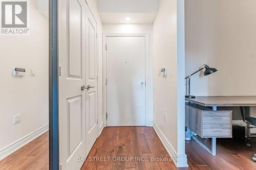 5403 - 8 The Esplanade, Toronto, ON - Indoor Photo Showing Other Room