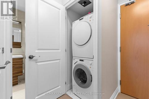 603 - 1 Bedford Road, Toronto, ON - Indoor Photo Showing Laundry Room