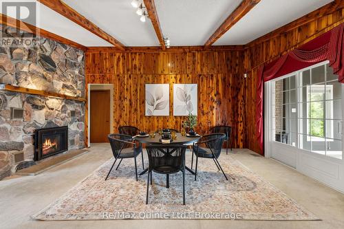 366 Farnham Road, Belleville (Thurlow Ward), ON - Indoor With Fireplace