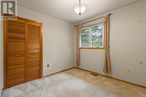 366 Farnham Road, Belleville (Thurlow Ward), ON - Indoor Photo Showing Other Room