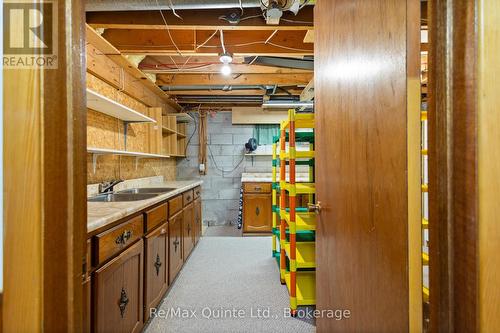 366 Farnham Road, Belleville (Thurlow Ward), ON - Indoor