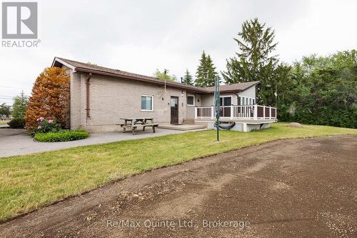 366 Farnham Road, Belleville (Thurlow Ward), ON - Outdoor With Deck Patio Veranda