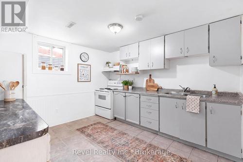 142 Sanderling Crescent, Kawartha Lakes (Lindsay), ON - Indoor Photo Showing Kitchen With Double Sink