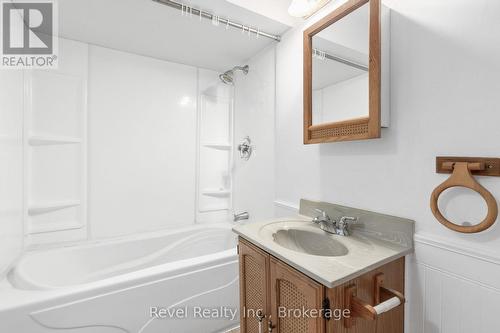 142 Sanderling Crescent, Kawartha Lakes (Lindsay), ON - Indoor Photo Showing Bathroom
