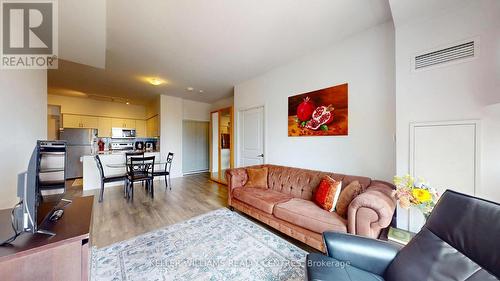 508 - 10 Meadowglen Pl., Toronto, ON - Indoor Photo Showing Living Room