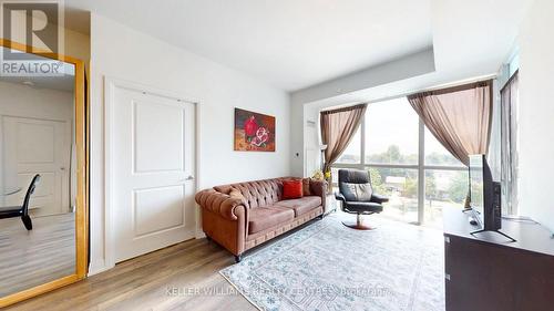 508 - 10 Meadowglen Pl., Toronto, ON - Indoor Photo Showing Living Room