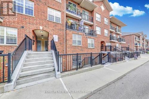 204 - 35 Strangford Lane, Toronto, ON - Outdoor