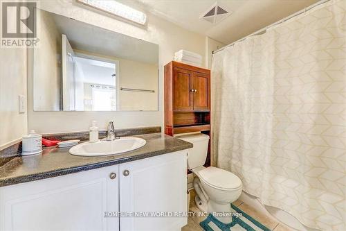 204 - 35 Strangford Lane, Toronto, ON - Indoor Photo Showing Bathroom
