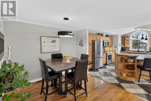 139 Castle Glen Crescent, Ottawa, ON - Indoor Photo Showing Dining Room