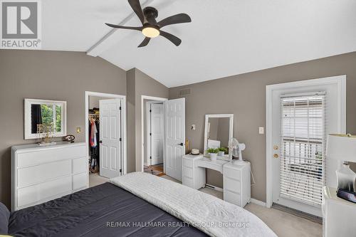 139 Castle Glen Crescent, Ottawa, ON - Indoor Photo Showing Bedroom