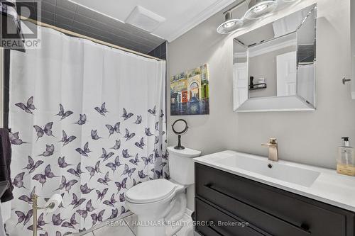139 Castle Glen Crescent, Ottawa, ON - Indoor Photo Showing Bathroom