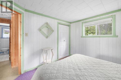 351 Leavoy Lane, Horton, ON - Indoor Photo Showing Bedroom