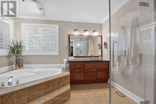21 Delamere Drive, Ottawa, ON - Indoor Photo Showing Bathroom