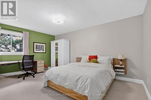 21 Delamere Drive, Ottawa, ON - Indoor Photo Showing Bedroom