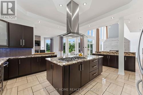 1607 Landel Drive, Ottawa, ON - Indoor Photo Showing Kitchen With Upgraded Kitchen