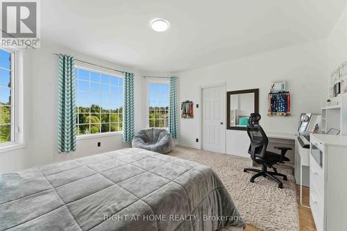 1607 Landel Drive, Ottawa, ON - Indoor Photo Showing Bedroom