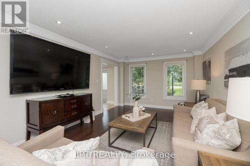 14190 Mount Hope Road, Caledon, ON - Indoor Photo Showing Living Room