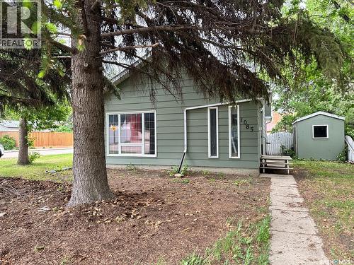 1085 4th AVENUE NW  Moose Jaw, SK S6H 3X2