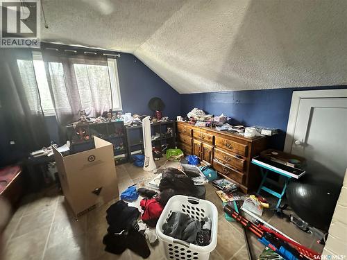 1085 4Th Avenue Nw, Moose Jaw, SK - Indoor Photo Showing Other Room