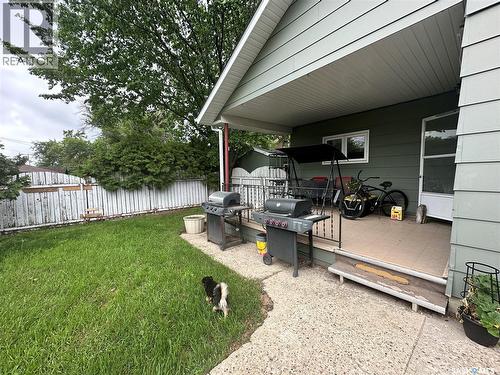 1085 4Th Avenue Nw, Moose Jaw, SK - Outdoor With Deck Patio Veranda
