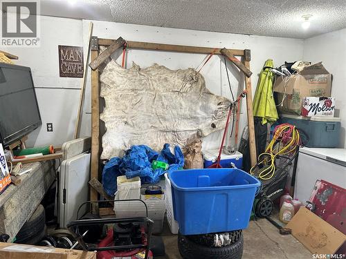 1085 4Th Avenue Nw, Moose Jaw, SK - Indoor