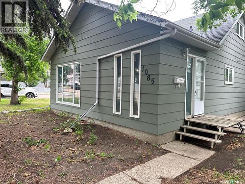 1085 4Th Avenue Nw, Moose Jaw, SK - Outdoor With Exterior