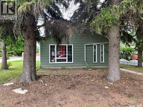 1085 4Th Avenue Nw, Moose Jaw, SK - Outdoor