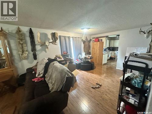 1085 4Th Avenue Nw, Moose Jaw, SK - Indoor
