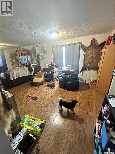 1085 4Th Avenue Nw, Moose Jaw, SK - Indoor