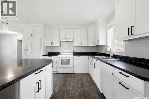 365 Second Street, Mclean, SK - Indoor Photo Showing Kitchen With Double Sink