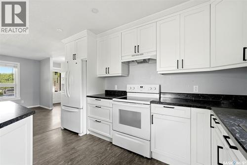 365 Second Street, Mclean, SK - Indoor Photo Showing Kitchen