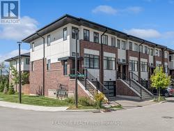 1 MARKLE CRESCENT Hamilton, ON L9G 0H3