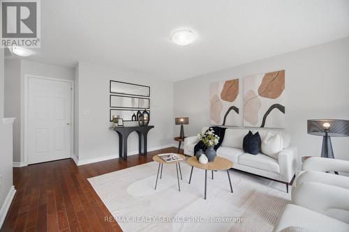 9 Ollie Avenue, Brampton, ON - Indoor Photo Showing Living Room
