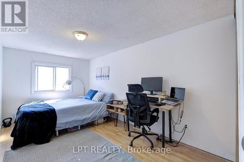 30 Dawson Road, Orangeville, ON - Indoor Photo Showing Bedroom