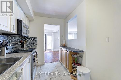 30 Dawson Road, Orangeville, ON - Indoor Photo Showing Kitchen With Double Sink
