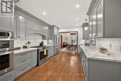 903 Concession 13 Townsend Road, Norfolk, ON - Indoor Photo Showing Kitchen With Upgraded Kitchen