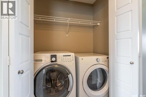 4648 James Hill Road, Regina, SK - Indoor Photo Showing Laundry Room