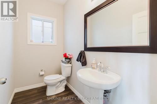 4369 Lismer Lane, London South (South W), ON - Indoor Photo Showing Bathroom