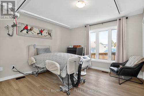 597 Lafontaine  Road W, Tiny, ON - Indoor Photo Showing Dining Room