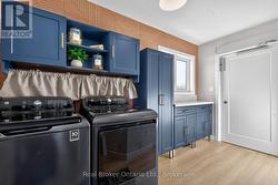 Bungalow Laundry - 