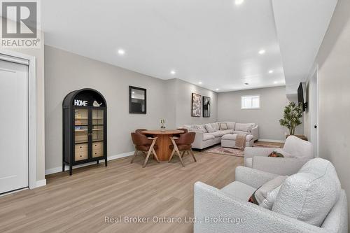 597 Lafontaine  Road W, Tiny, ON - Indoor