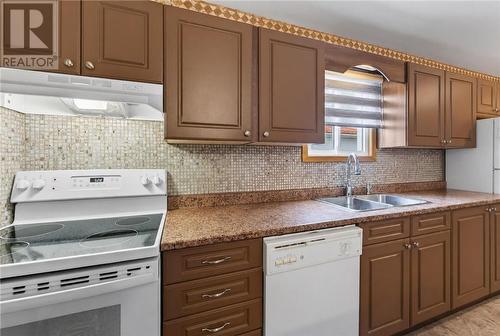 3066 River Road, Val Caron, ON - Indoor Photo Showing Kitchen With Double Sink