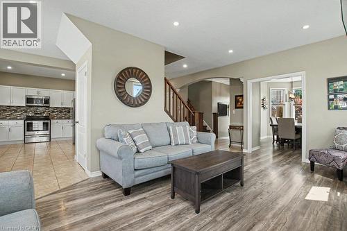 767 Lucerne Avenue, Waterloo, ON - Indoor Photo Showing Living Room