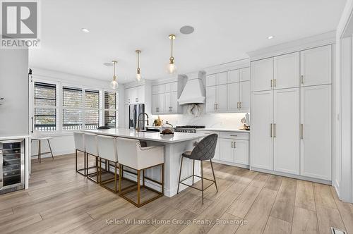 801 Watson Road S, Puslinch, ON - Indoor Photo Showing Kitchen With Upgraded Kitchen
