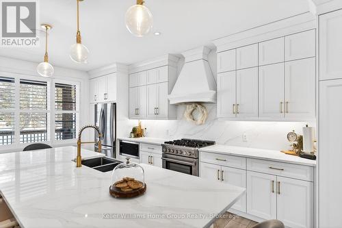 801 Watson Road S, Puslinch, ON - Indoor Photo Showing Kitchen With Double Sink With Upgraded Kitchen