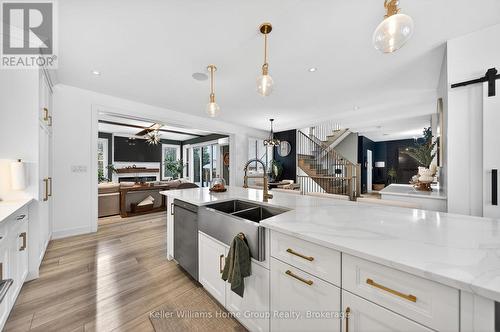 801 Watson Road S, Puslinch, ON - Indoor Photo Showing Kitchen With Double Sink With Upgraded Kitchen