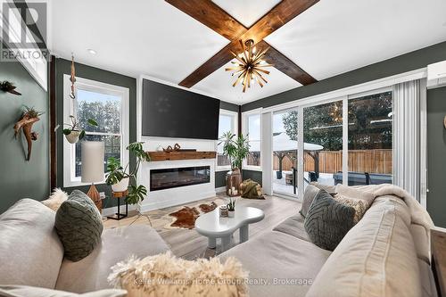 801 Watson Road S, Puslinch, ON - Indoor Photo Showing Living Room With Fireplace