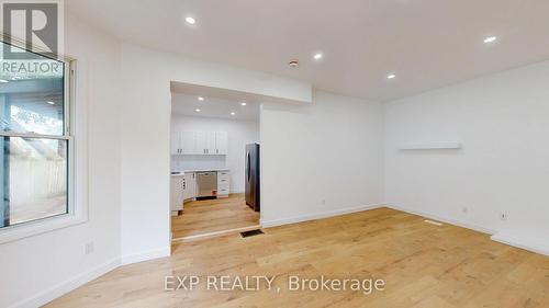 686 Elias Street, London East (East G), ON - Indoor Photo Showing Other Room